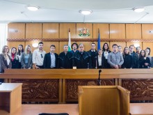 Пловдивски студенти научиха как се издава присъда