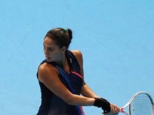 Изабелла Шиникова отпадна във втория кръг на турнира по тенис в Тунис