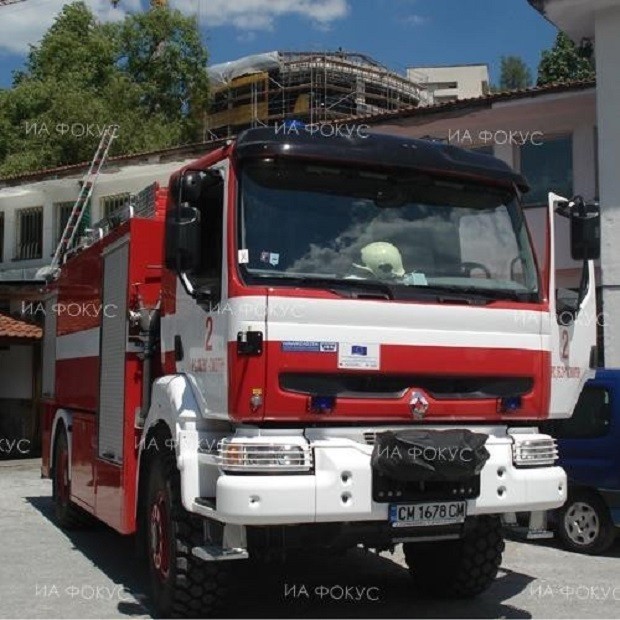 Пожар изпепели къща в центъра на Казанлък