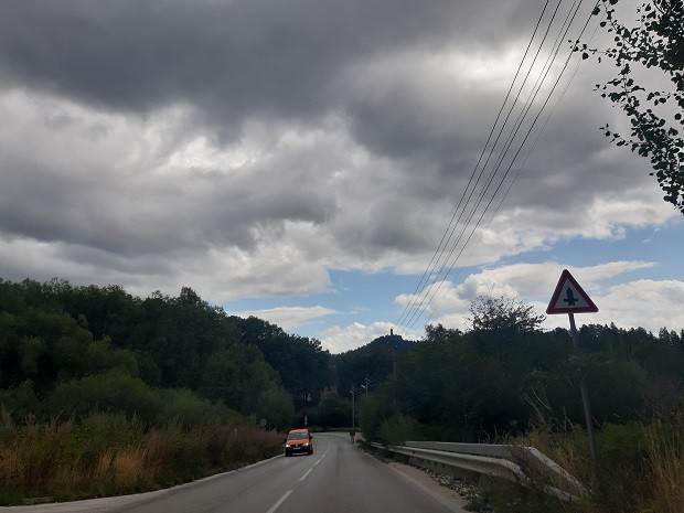 Ремонти на асфалтовата настилка се извършват по няколко направления в област Смолян