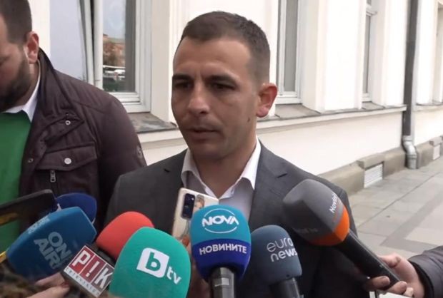 Сезгин Мехмед, ДПС: Нямаме нищо против Зеленски да се включи с видеовръзка