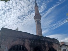 Започна аварийно укрепване на джамия "Фатих Мехмед" в Кюстендил