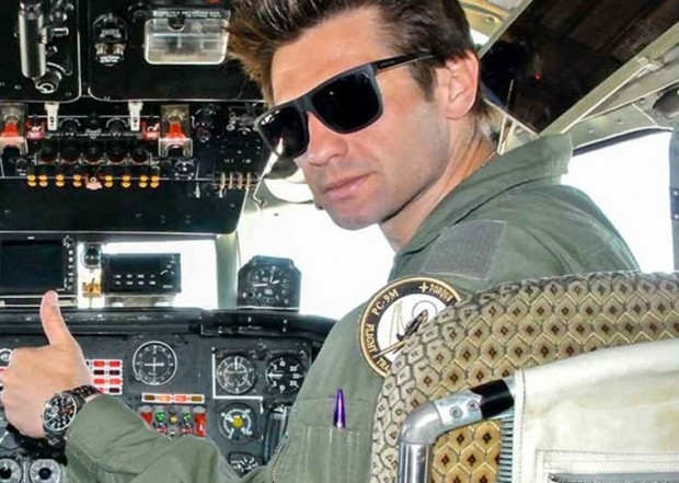 Български пилот подобри световен рекорд на Гинес Капитан Николай Калайджиев