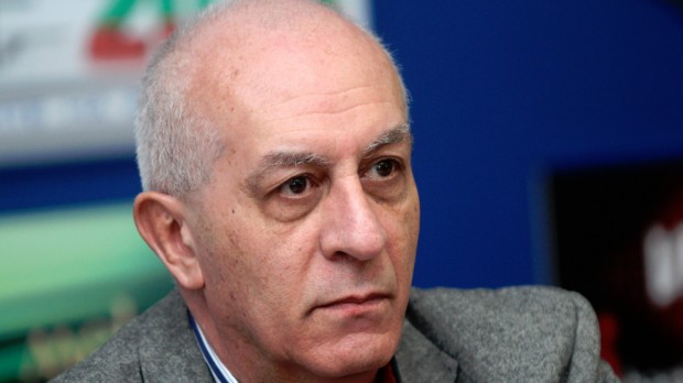 Юрий Асланов: Политическите сили подхождат лицемерно към съставянето на кабинет