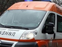 С опасност за живота е мъжът, пострадал при катастрофата край Нова Загора