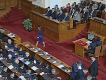 Парламентът започна нова процедура по номинации за председател на НС