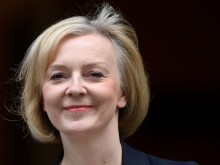 Британският премиер не планира да подава оставка, заяви политически говорител