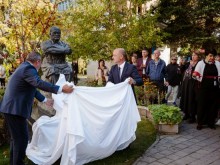 Откриха паметник на хирурга Николай Иванович Пирогов