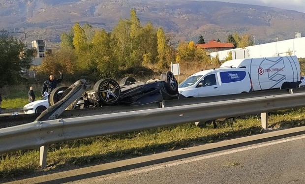 Двама са пострадали при катастрофа на Околовръстното шосе на София