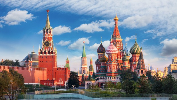Русия окачестви напускащия премиер Лиз Тръс като "катастрофално неграмотен" позор