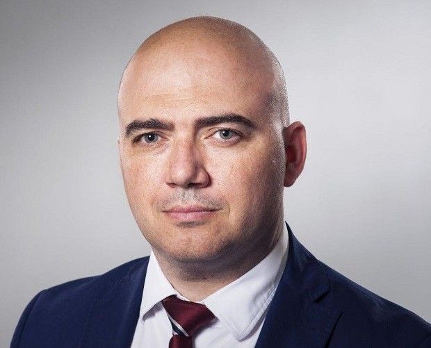Министър Димитров призова хотелиерския бранш към спокойствие, парите им ще бъдат изплатени