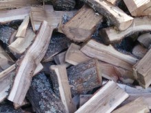 Три пъти скача цената на дървата за огрев от държавния склад до частните