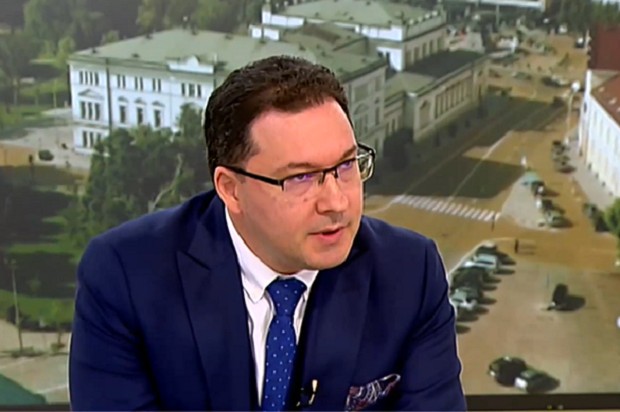 Даниел Митов: Трябва да седнем с другите партии отговорно и да поправим това, което изпотрошиха