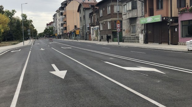 </TD
>Нова пречка се изправя пред реконструкцията на улица Даме Груев.