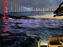Турските въоръжени сили са засили контрола в Босфора заради мини в Черно море