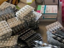 Митничари откриха контрабандни лекарства