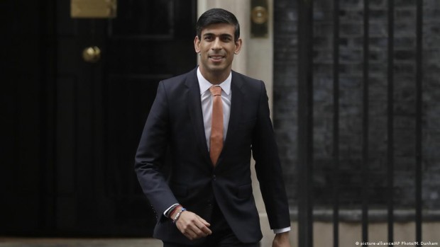 Риши Сунак ще стане следващият министър-председател на Великобритания, надделявайки в