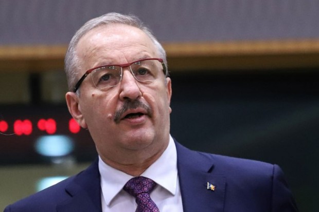 Военният министър на Румъния си подаде оставката заради коментари за Украйна