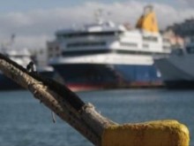 Стачка парализира най-голямото пристанище в Гърция