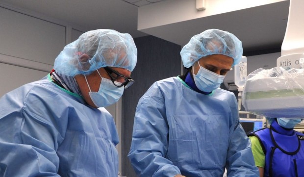 В УМБАЛ "Св. Георги" извършиха първата за Пловдив безкръвна операция на аневризма на аортата