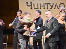 На тържествена церемония бяха отличени носителите на наградите на Община Сливен за 2021 г. и 2022 г.