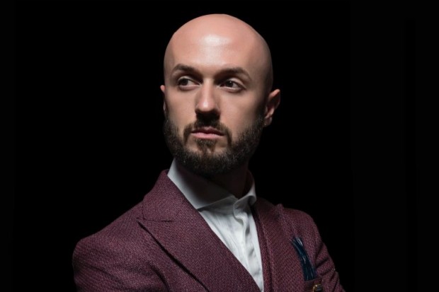 Иван Донев: Една възрастна дама ми остави плик, в който имаше картичка и 100 евро, тя беше моята орисница