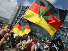 Германия легализира марихуаната
