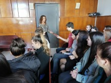В Районен съд-Враца ученици от града се запознаха с основния закон в България