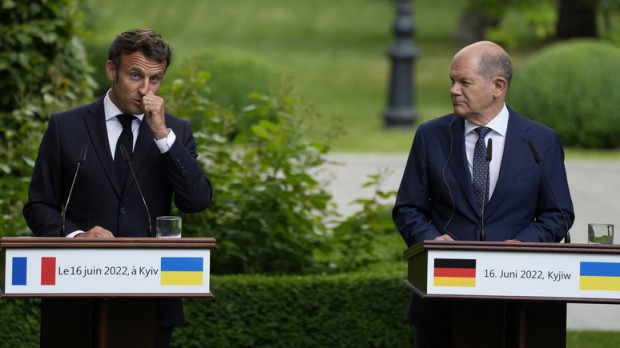 Шолц и Макрон обсъдиха енергетиката и отбраната на среща в Париж