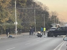 Пострада моторист при катастрофа на столичен булевард