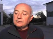 Нападнаха и биха служител на ВиК по време на ремонт