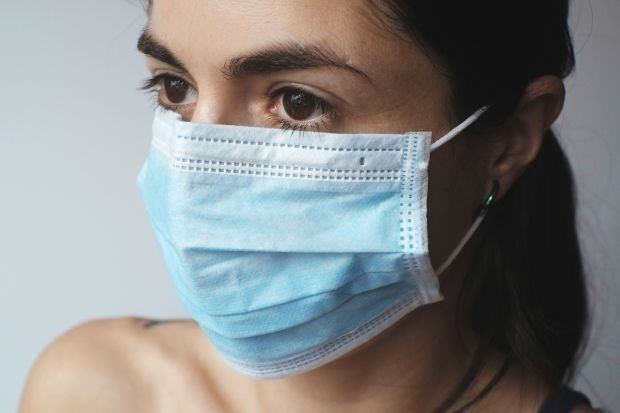 Изискването за носене на маски в лечебните заведения се удължава до 2 ноември