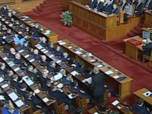 Анализатори: Основният проблем в НС е липсата на мнозинство