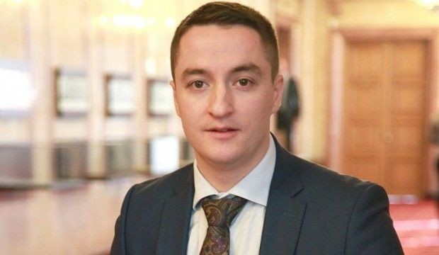 Явор Божанков: ПП да кажат кой се е обадил на ДПС и ГЕРБ Радостин Василев да не поема комисията по спорт и защо