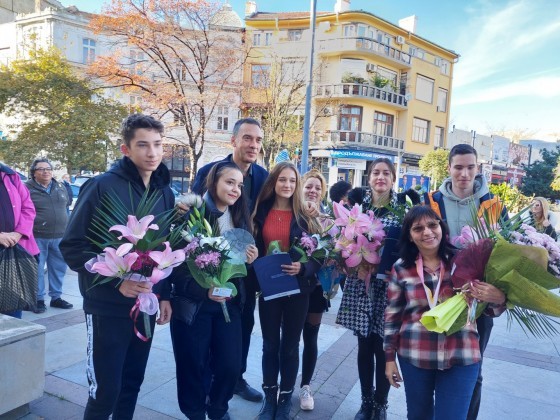 Ръководителят на ансамбъл "Фортисимо" стана Почетен гражданин на Бургас