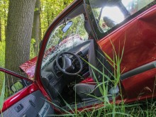 Автомобил с украинска регистрация катастрофира край добричко село