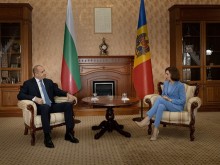 Румен Радев в Кишинев: Само с общи усилия и солидарност можем да се справим с изпитанията пред икономиките и социалните системи в нашия регион