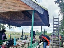Село в община Мездра се сдоби с нов кът за отдих