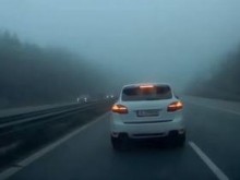 Пловдивчанка: Всички чичковци и лели със скъпите возила по АМ "Тракия" - явно акъл много нямате!