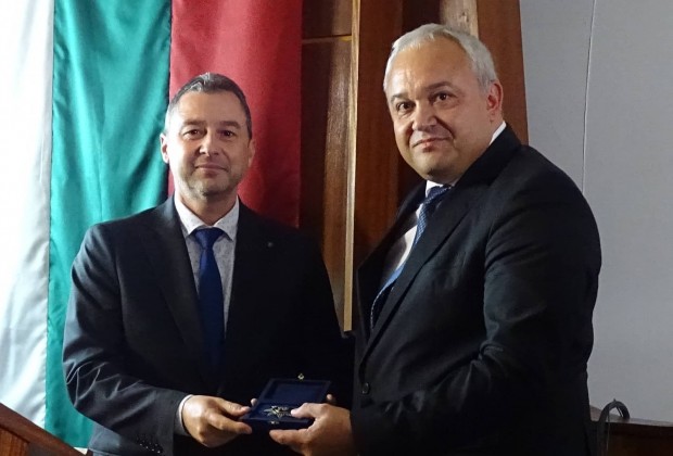 TD Доскорошният директор на ОДМВР Пловдив старши комисар получи Почетен