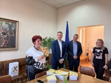Инициативата "Тетрадки вместо плакати" завършва успешно в Пловдив