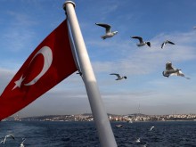 Турция провежда "телефонна дипломация" на всички нива за зърнената сделка