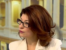 Десислава Атанасова: Не съм кандидат за премиер на ГЕРБ