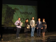 Кметът Пенчо Милков връчи Награда "Русе – 21. век" в навечерието на Деня на будителите