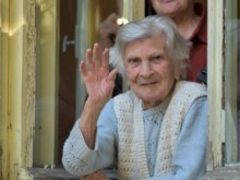 103-годишна българска учителка: Учила съм половината град – децата, майките им, че и бабите им