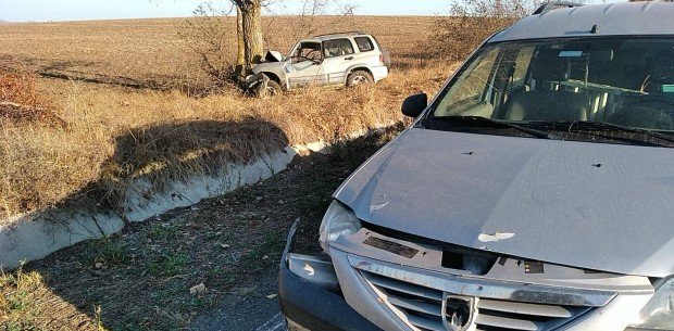 </TD
>Катастрофа е станала около 14.23 ч. по пътя село Маринка