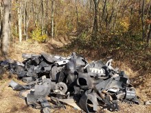 Поредна вандалщина: Красива гора край Варна се превърна в сметище за авточасти