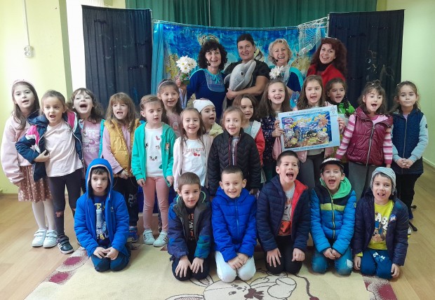 В деня на Черно море 31 октомври децата от ДГ№32