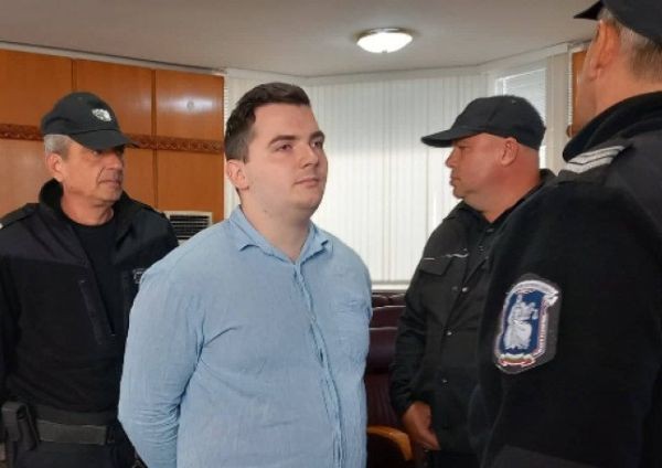 23 годишният служител на колцентър Иван Тилев е екстрадиран в Германия преди