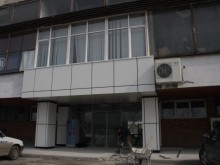 Ремонтираха входа и съблекалните на "Лаута", до дни изпипват всичко